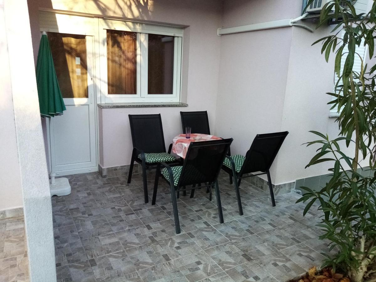 פולה Apartment Buic מראה חיצוני תמונה