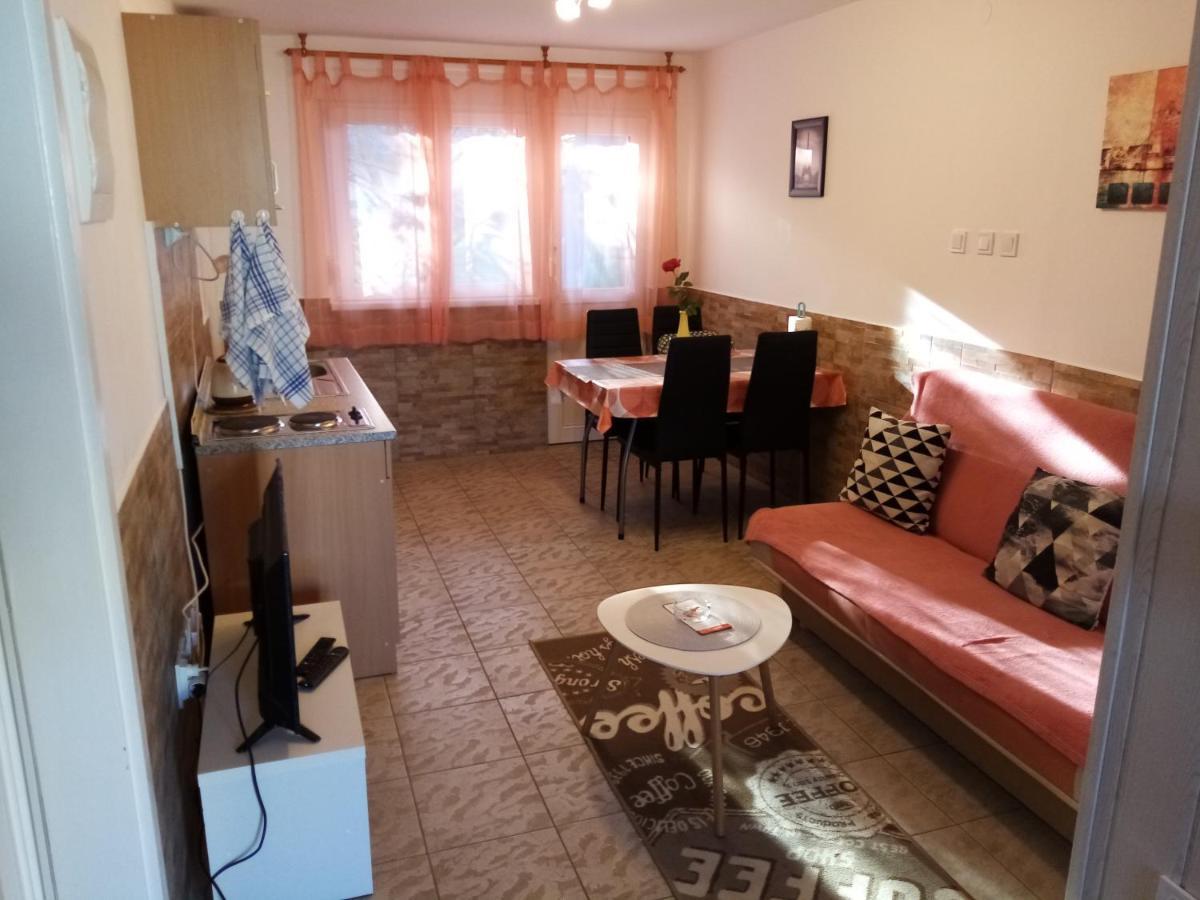 פולה Apartment Buic מראה חיצוני תמונה