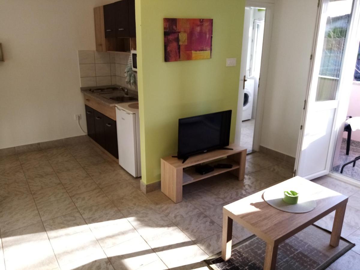 פולה Apartment Buic מראה חיצוני תמונה